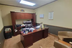 603 F Eastchester Dr, High Point, NC 27262 - Photo 5