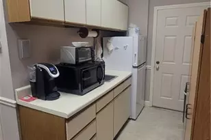 603 D Eastchester Dr, High Point, NC 27262 - Photo 11