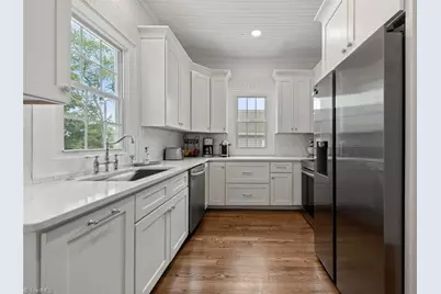 1004 Albert Street, Winston-Salem, NC 27101 - Photo 17