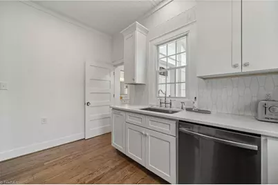 1004 Albert Street, Winston-Salem, NC 27101 - Photo 19