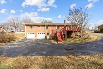 1022 Pine Knolls Road, Kernersville, NC 27284 - Photo 3