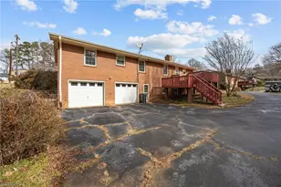 1022 Pine Knolls Rd, Kernersville, NC 27284 - Photo 19