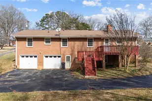 1022 Pine Knolls Rd, Kernersville, NC 27284 - Photo 7