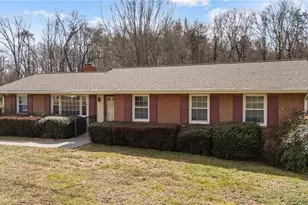 1022 Pine Knolls Rd, Kernersville, NC 27284 - Photo 5