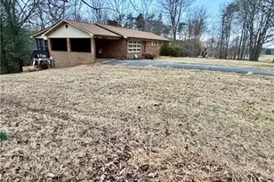 4140 Westfield Rd, Mount Airy, NC 27030 - Photo 25