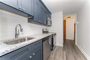 1757 S Hawthorne Rd, Winston-Salem, NC 27103 - Photo 7