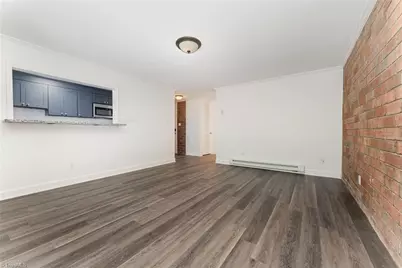 1757 S Hawthorne Road, Winston-Salem, NC 27103 - Photo 5