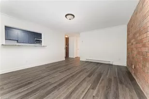 1757 S Hawthorne Rd, Winston-Salem, NC 27103 - Photo 5