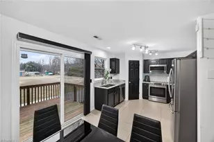 18 Dunlevy Way, Greensboro, NC 27455 - Photo 11