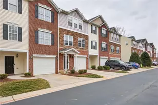 18 Dunlevy Way, Greensboro, NC 27455 - Photo 3