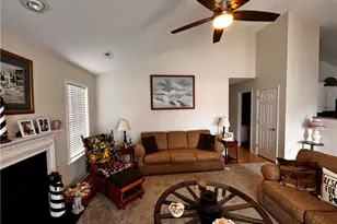 7 Crestbrook Ct, Greensboro, NC 27455 - Photo 9