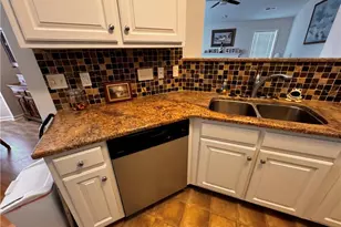 7 Crestbrook Ct, Greensboro, NC 27455 - Photo 13