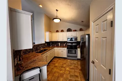 7 Crestbrook Court, Greensboro, NC 27455 - Photo 11