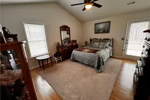 7 Crestbrook Ct, Greensboro, NC 27455 - Photo 19