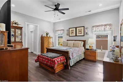 715 Chatsworth Circle SE, Lenoir, NC 28645 - Photo 17