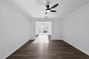 809 Nestleway Dr, Greensboro, NC 27406 - Photo 3