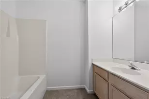 809 Nestleway Dr, Greensboro, NC 27406 - Photo 13