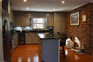 1249 Eton Ave, Asheboro, NC 27203 - Photo 5