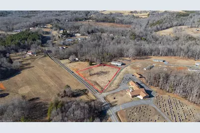 8120 Nc Highway 704, Madison, NC 27025 - Photo 11