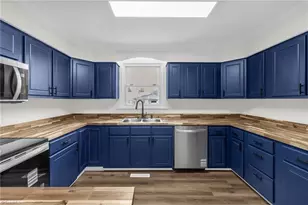 308 Cedar St, Eden, NC 27288 - Photo 13