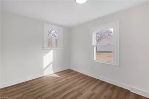 308 Cedar St, Eden, NC 27288 - Photo 25