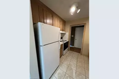 2041 S Hawthorne Road #B, Winston-Salem, NC 27103 - Photo 3