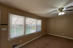 2041 S Hawthorne Rd, Winston-Salem, NC 27103 - Photo 15