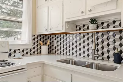 2312 Albright Drive, Greensboro, NC 27408 - Photo 17