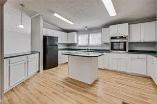 1614 Manorview Rd, Asheboro, NC 27205 - Photo 19