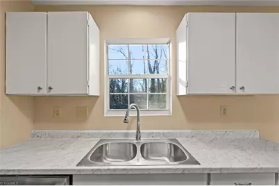 415 Long Street, Greensboro, NC 27406 - Photo 11