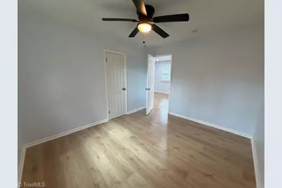 904 Stephens Street, Greensboro, NC 27406 - Photo 11