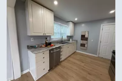 904 Stephens Street, Greensboro, NC 27406 - Photo 5