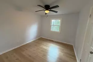 904 Stephens St, Greensboro, NC 27406 - Photo 9