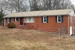 1105 Springfield Rd, High Point, NC 27263 - Photo 1