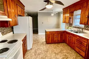 1105 Springfield Rd, High Point, NC 27263 - Photo 9