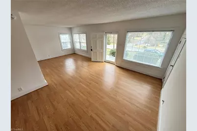 2439 Cherokee Lane, Winston-Salem, NC 27103 - Photo 3