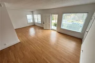 2439 Cherokee Ln, Winston-Salem, NC 27103 - Photo 3