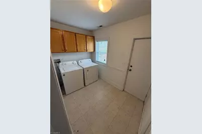 2439 Cherokee Lane, Winston-Salem, NC 27103 - Photo 11