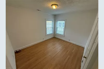 2439 Cherokee Lane, Winston-Salem, NC 27103 - Photo 7