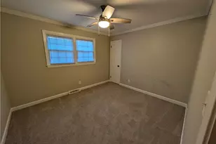 4406 Wild Oak Ln, Greensboro, NC 27406 - Photo 25