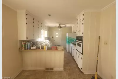 420 Linville Road, Kernersville, NC 27284 - Photo 5