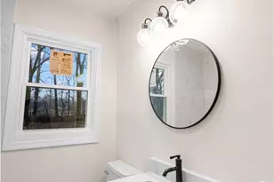 1422 Valley Ridge Dr, High Point, NC 27260 - Photo 9