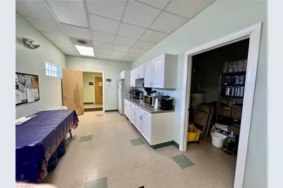 527 West Park Circle, North Wilkesboro, NC 28659 - Photo 17