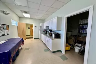 527 W Park Cir, North Wilkesboro, NC 28659 - Photo 17