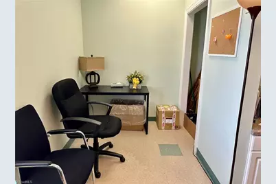 527 West Park Circle, North Wilkesboro, NC 28659 - Photo 7