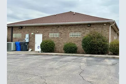 527 West Park Circle, North Wilkesboro, NC 28659 - Photo 3