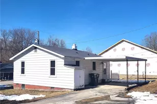 313 Small St, Thomasville, NC 27360 - Photo 13