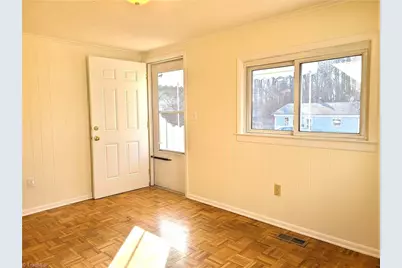 313 Small Street, Thomasville, NC 27360 - Photo 3