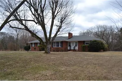 674 Priddy Loop, Stoneville, NC 27048 - Photo 5