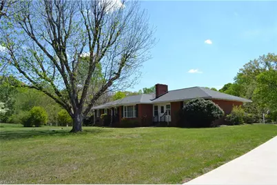 674 Priddy Loop, Stoneville, NC 27048 - Photo 5
